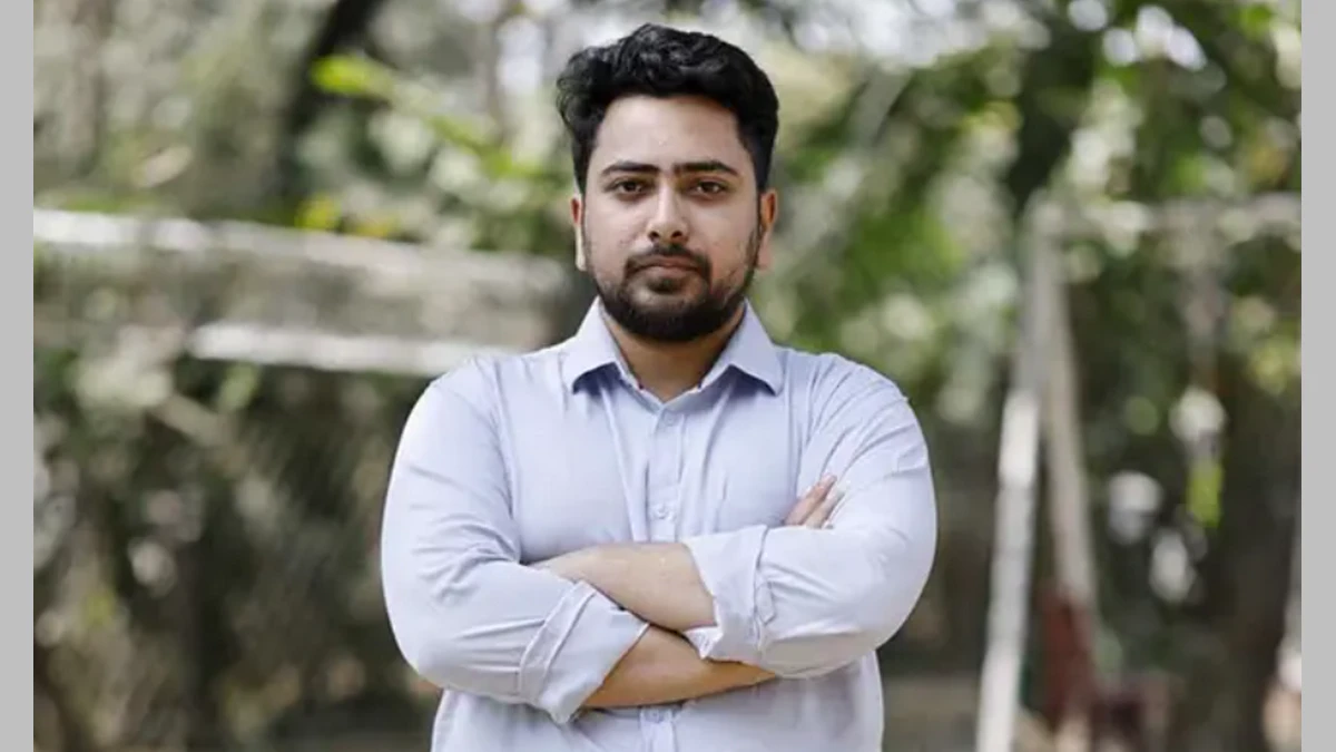 রাষ্ট্রপতিকে অভিশংসন করে গ্রেপ্তার করতে হবে: নাহিদ ইসলাম
