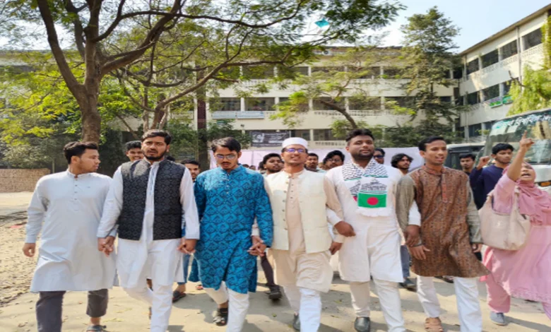 নরসিংদীসহ সারাদেশে ধর্ষণ ও সহিংসতার বিচারের দাবিতে জকসুর বিক্ষোভ মিছিল