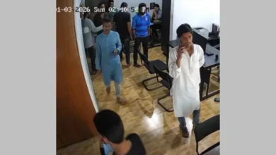 ‘বেডরুমে গিয়ে বউ-বাচ্চাসহ তোকে গুলি করে আসব’ বলা যুবদল নেতা গ্রেপ্তার