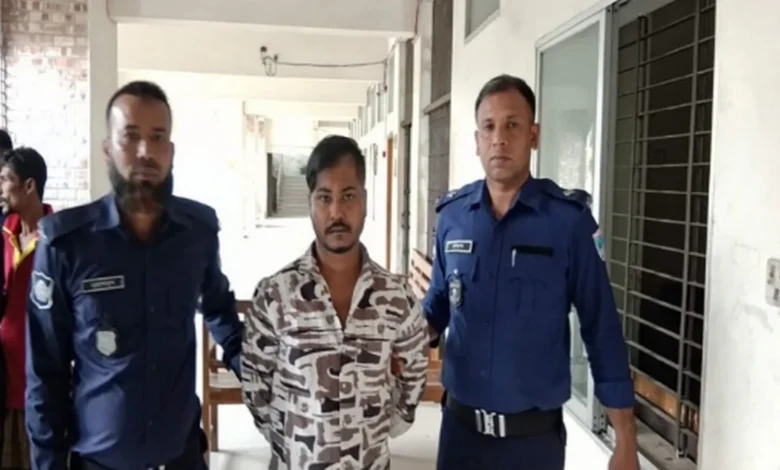 যশোরে কিশোর গ্যাং সদস্য তানভীর তান চাকুসহ আটক