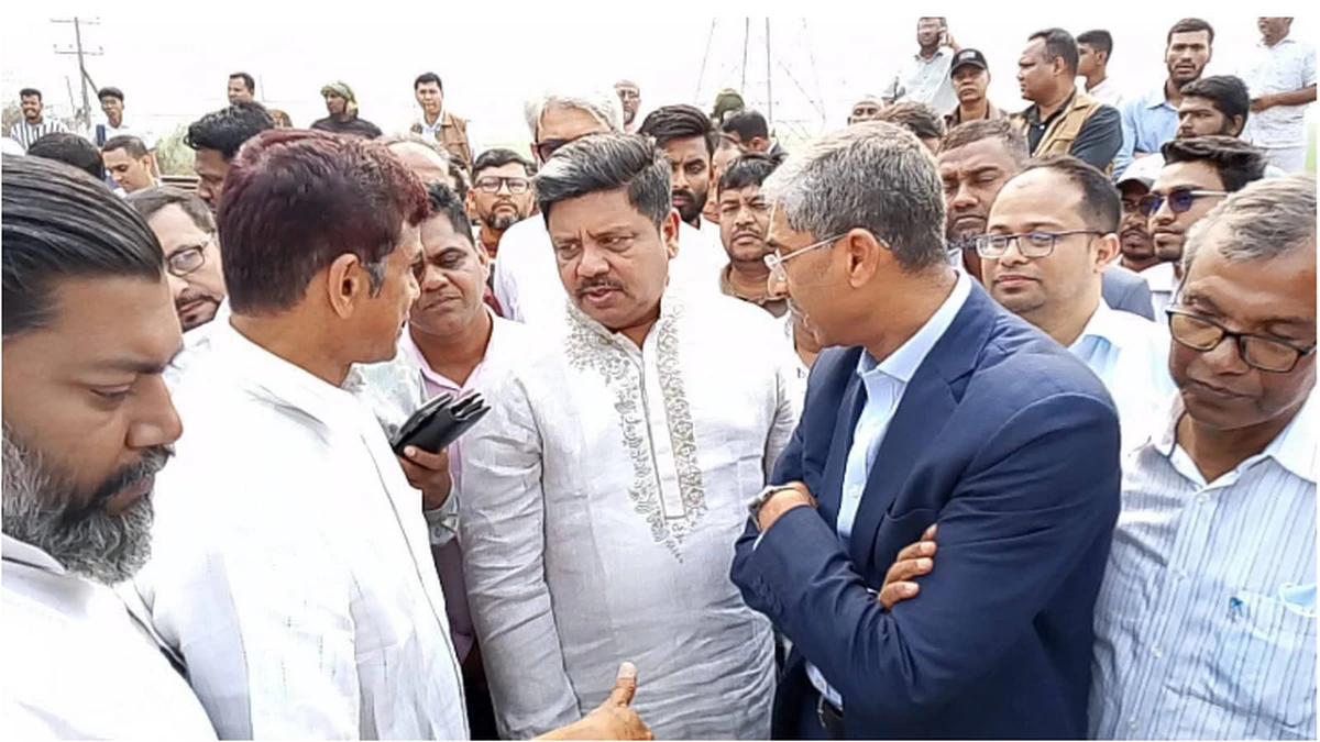 গাজীপুরে খান পুনরুদ্ধার ও খনন প্রকল্পের অগ্রগতি পরিদর্শন