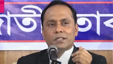 হঠাৎ ভূমি অফিসে প্রতিমন্ত্রী, দেখলেন এখনও কোনও কর্মকর্তা আসেননি