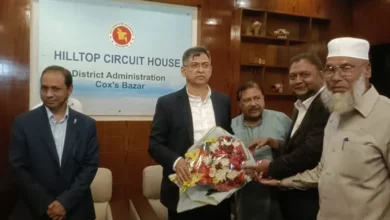 কক্সবাজার প্রেসক্লাব ও সাংবাদিক ইউনিয়নের পক্ষ থেকে স্বরাষ্ট্র মন্ত্রীকে ফুলেল শুভেচ্ছা
