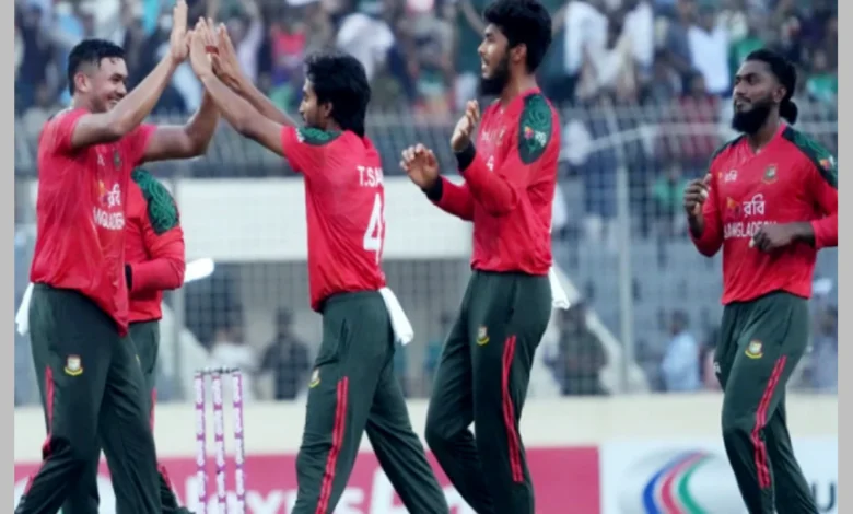 পাকিস্তানকে উড়িয়ে সিরিজে এগিয়ে গেল বাংলাদেশ