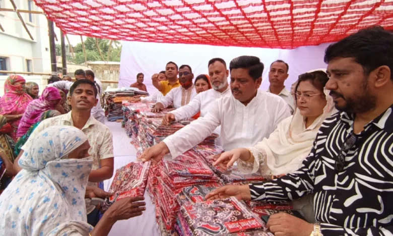 গাজীপুরে প্রধানমন্ত্রী তারেক রহমানের ঈদ উপহার বিতরণ