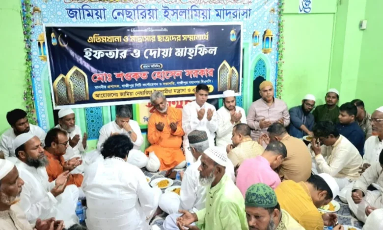 টঙ্গীতে এতিম ও মাদ্রাসা শিক্ষার্থীদের সম্মানে ইফতার ও দোয়া মাহফিল