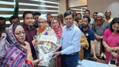 বরিশাল সিটির প্রশাসক হিসেবে প্রথম অফিসে বিলকিস জাহান
