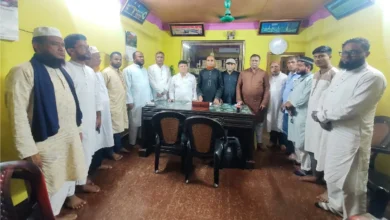ঈদগাঁওয়ে সাংবাদিকদের সঙ্গে উপজেলা বিএনপির সভাপতির ঈদ শুভেচ্ছা বিনিময়