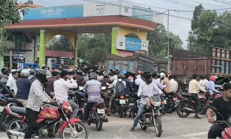 জ্বালানি তেল পেতে লাগবে ডিসির ‘বিশেষ কার্ড’