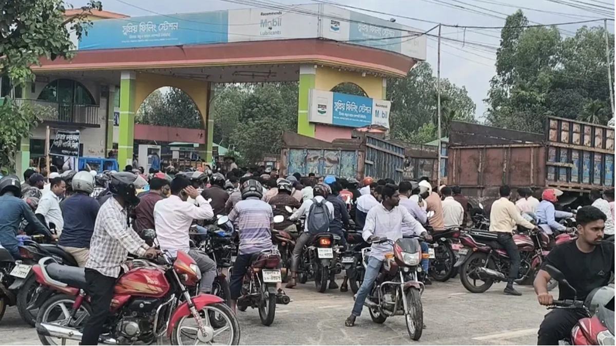 জ্বালানি তেল পেতে লাগবে ডিসির ‘বিশেষ কার্ড’