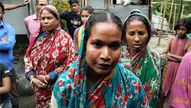 সোনাতলায় হিন্দু সম্প্রদায়ের বাড়িতে হামলা,ভাঙচুর ও লুটপাটের অভিযোগ।