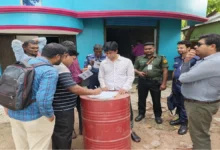 সিংড়ায় তেল মজুদ করে বিপাকে ব্যবসায়ী, ইউএনও’র জরিমানা ১ লাখ টাকা