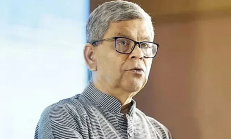 লতিফ সিদ্দিকী যে মামলায় জামিনে সেই মামলায় গ্রেপ্তার সাংবাদিক শওকত মাহমুদ