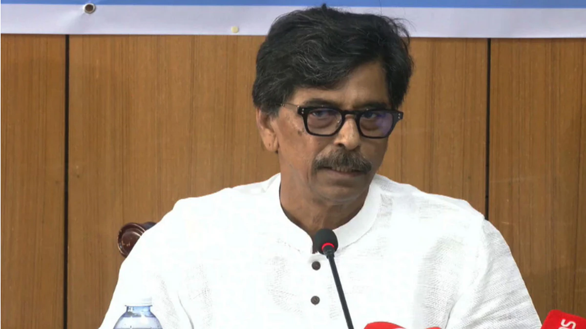 বৈশাখে ভারতে ইলিশ পাঠানোর বিষয়ে সিদ্ধান্ত নেবেন প্রধানমন্ত্রী: প্রাণিসম্পদমন্ত্রী