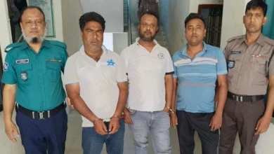 প্রাথমিক বিদ্যালয়ে মাদক সেবনের আড্ডা, আটক ৩