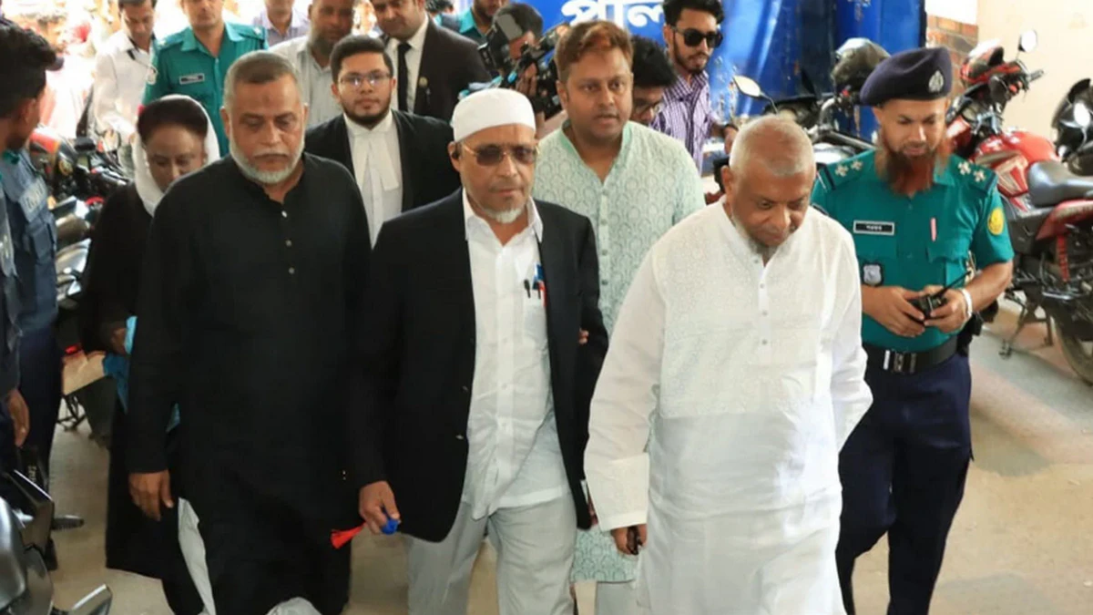 ট্রাইব্যুনালে নির্দোষ দাবি আরিফ, গউছ ও বাবরের