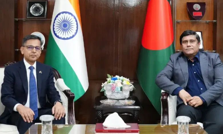 প্রধানমন্ত্রীর প্রতিরক্ষা উপদেষ্টার সঙ্গে ভারতের হাইকমিশনারের সাক্ষাৎ