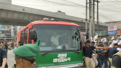 টাঙ্গাইলে প্রধানমন্ত্রী চাষিদের হাতে কৃষক কার্ড দিলেন