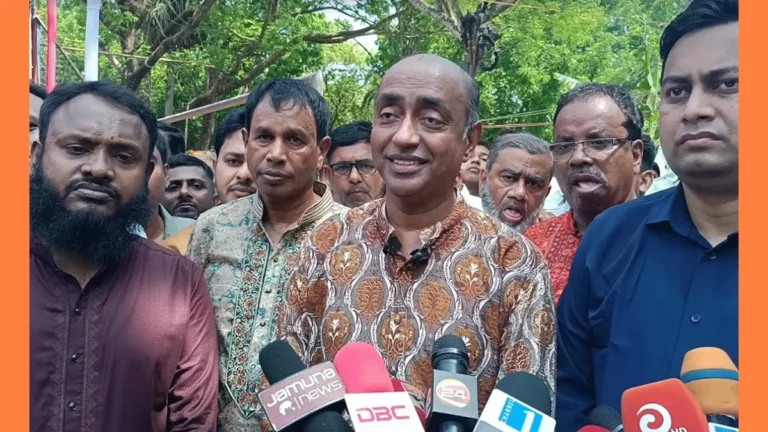 আইনমন্ত্রী: কৃষক কার্ড বিতরণে অনিয়মের কোনো সুযোগ নেই