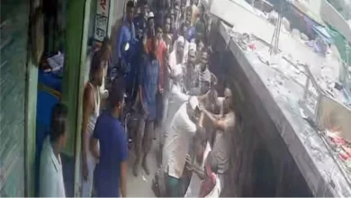 বৈশাখী চাঁদা না দেওয়ায় ব্যবসায়ীকে কুপিয়ে জখম, মৎস্যজীবী দলের
