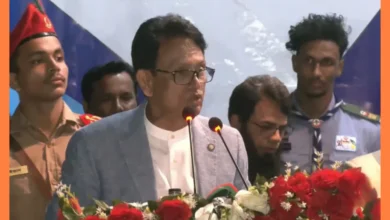 শিক্ষকরা এখন মন্ত্রীদের খাতা পর্যবেক্ষণ শুরু করেছে