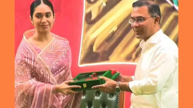 জাইমা রহমানের হাতে খালেদা জিয়ারের স্বাধীনতা পুরস্কার
