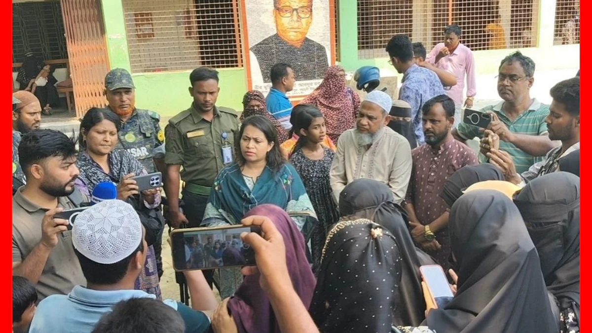 প্রবেশপত্র না দিয়ে টাকা আত্মসাৎ: উধাও শিক্ষক-অফিস সহকারী