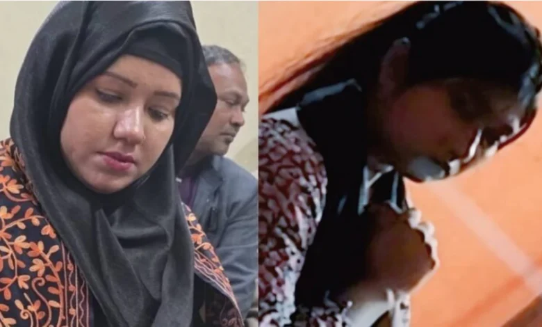 মহিলা দল নেত্রীর হয়ে এসএসসি পরীক্ষার প্রক্সি দিতে গিয়ে কলেজ ছাত্রী আটক