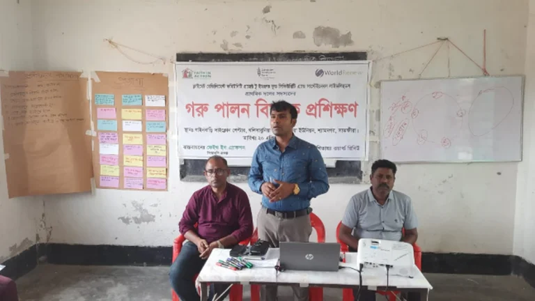আয় বাড়াতে ২৫ জন নারী-পুরুষকে গরু পালন বিষয়ক প্রশিক্ষণ