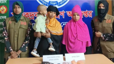 ইয়াবা পাচারে ১৫ মাসের শিশুকে ঢাল হিসেবে ব্যবহার, দুই নারী