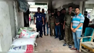 সুন্দরবনের ৫০ বস্তা নিষিদ্ধ শামুক-ঝিনুক কুরিয়ারে কক্সবাজারে, সাতক্ষীরায় জব্দ