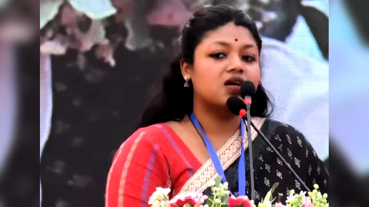 হাইকোর্টের নির্দেশে নুসরাতের মনোনয়নপত্র গ্রহণ করল ইসি, বাছাইয়ের তারিখ ঘোষণা
