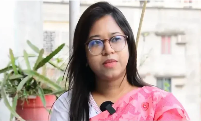 সংরক্ষিত নারী আসনে মনিরা শারমিনের মনোনয়নপত্র প্রত্যাখ্যাত