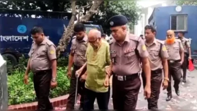ট্রাইব্যুনালে হাজিরায় গড়িমসি, ২ ঘণ্টা পর আসতে বাধ্য হলেন কামরুল