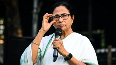 বিধানসভা ভেঙেছে, সামাজিক মাধ্যমে এখনো ‘মুখ্যমন্ত্রী’ মমতা।