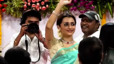 অভিনেত্রী তৃষা যোগ দিলেন বিজয়ের শপথ অনুষ্ঠানে