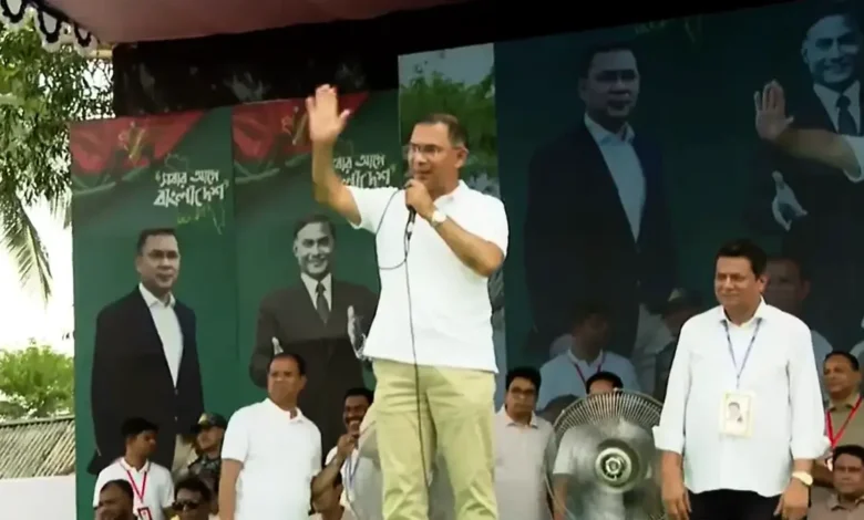 বরুড়ায় সভামঞ্চে প্রধানমন্ত্রী, বরণ করে নিলো হাজারো জনতা