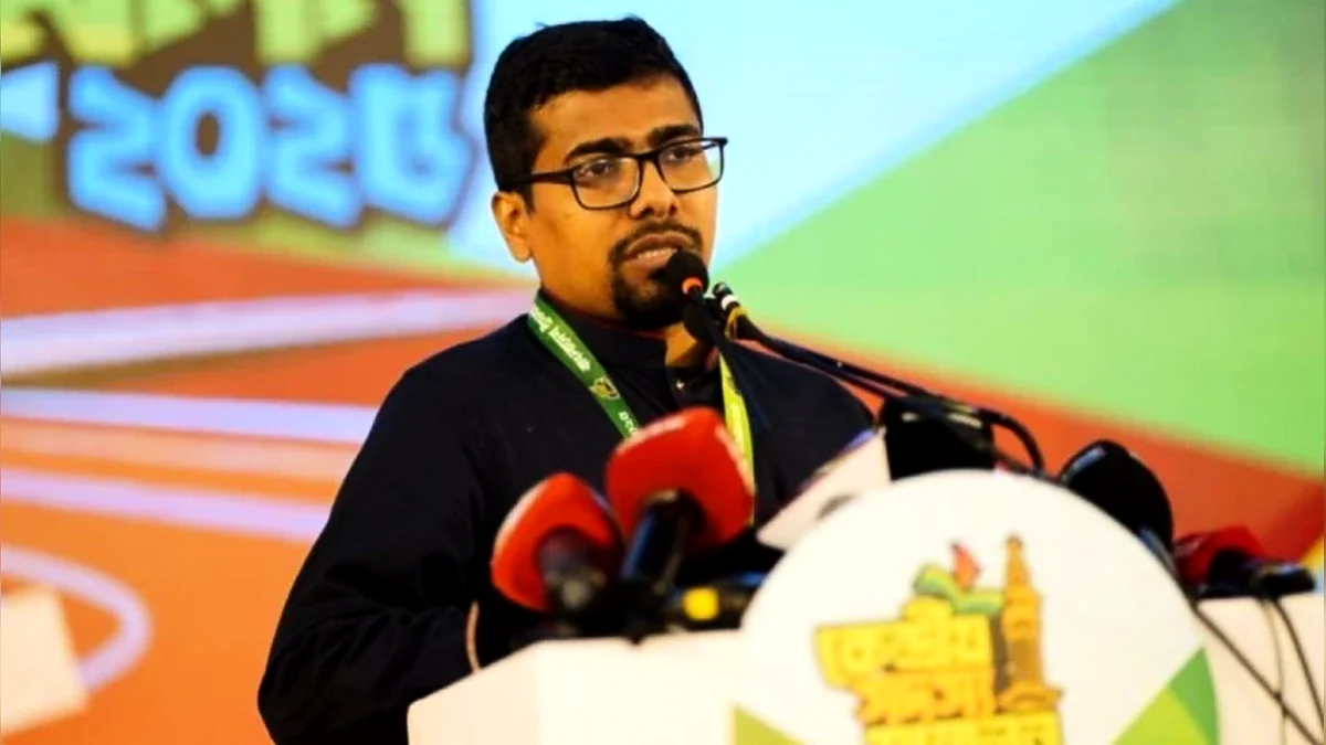 শিবির সভাপতির অভিযোগ: দাদাবাবুদের হাতে-পায়ে ধরে ক্ষমতায় সরকার