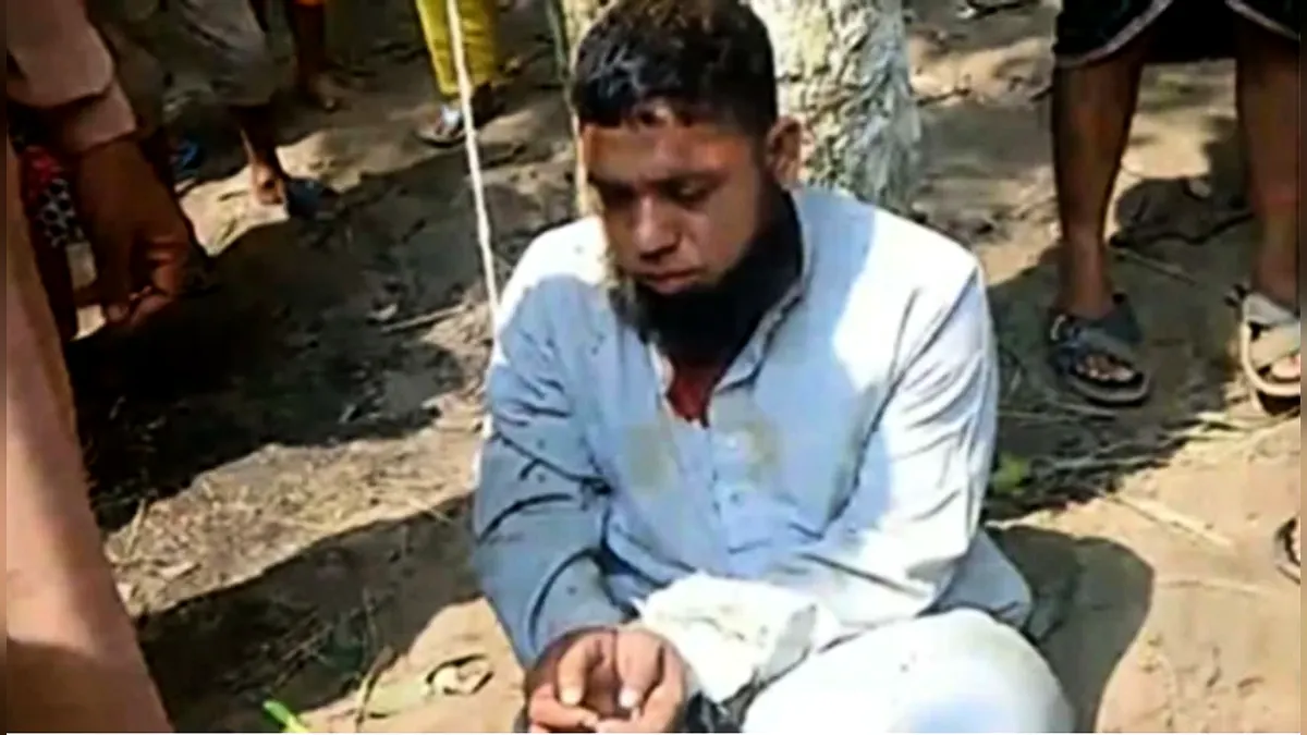 দুই সন্তানের জননীকে নিয়ে উধাও ইমামকে গাছে বেঁধে নির্যাতন