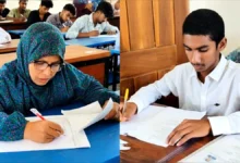 একসঙ্গে এসএসসি পরীক্ষা দিচ্ছেন মা-ছেলে