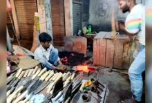 ঈদুল আযহা সামনে রেখে টুং টাং শব্দে ব্যস্ত সময় পার করছেন পঞ্চগড়ের কর্মকাররা