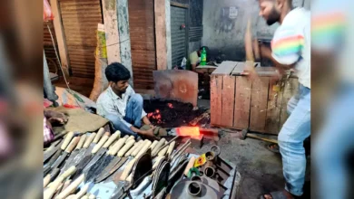ঈদুল আযহা সামনে রেখে টুং টাং শব্দে ব্যস্ত সময় পার করছেন পঞ্চগড়ের কর্মকাররা