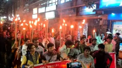 ঢাবিতে ইউনূসের দেশবিরোধী চুক্তির বিরুদ্ধে মশাল মিছিল