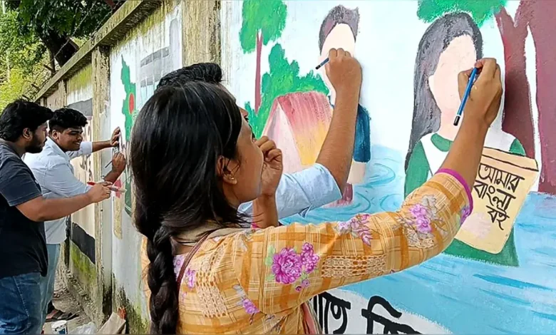 চট্টগ্রামে পুলিশি হামলার প্রতিবাদে জুলাই গ্রাফিতি পুনর্লিখন