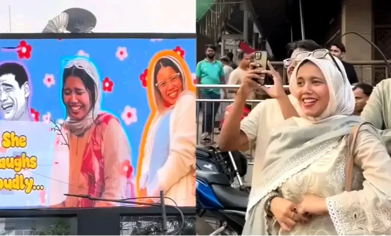 কেউ একজন তার শখের নারীরে বার্থডে উইশ করেছে বিলবোর্ডে।