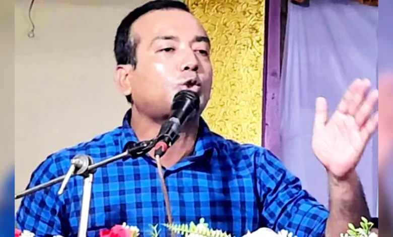 ক্যাম্পাসে ছাত্রী সংস্থাকে অস্ত্র বানাচ্ছে শিবির: রাকিব