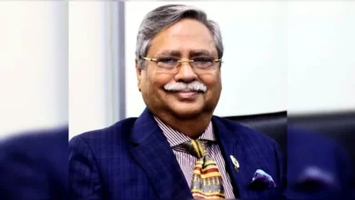 লন্ডনে চিকিৎসার জন্য গিয়ে শপিংয়ে ব্যস্ত ‘অসুস্থ’ রাষ্ট্রপতি