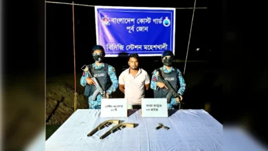 মহেশখালীতে কুখ্যাত জলদস্যু ‘জমির’ আটক, অস্ত্র ও গোলাবারুদ উদ্ধার
