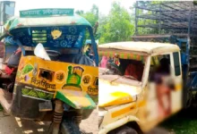 নড়াইলে পিকআপ ও লাটার মুখোমুখি সংঘর্ষে একজন নিহত, আহত ৪