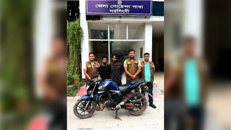নরসিংদীতে ডিবি পুলিশ এর অভিযানে মটর সাইকেল উদ্ধার গ্রেপ্তার -২